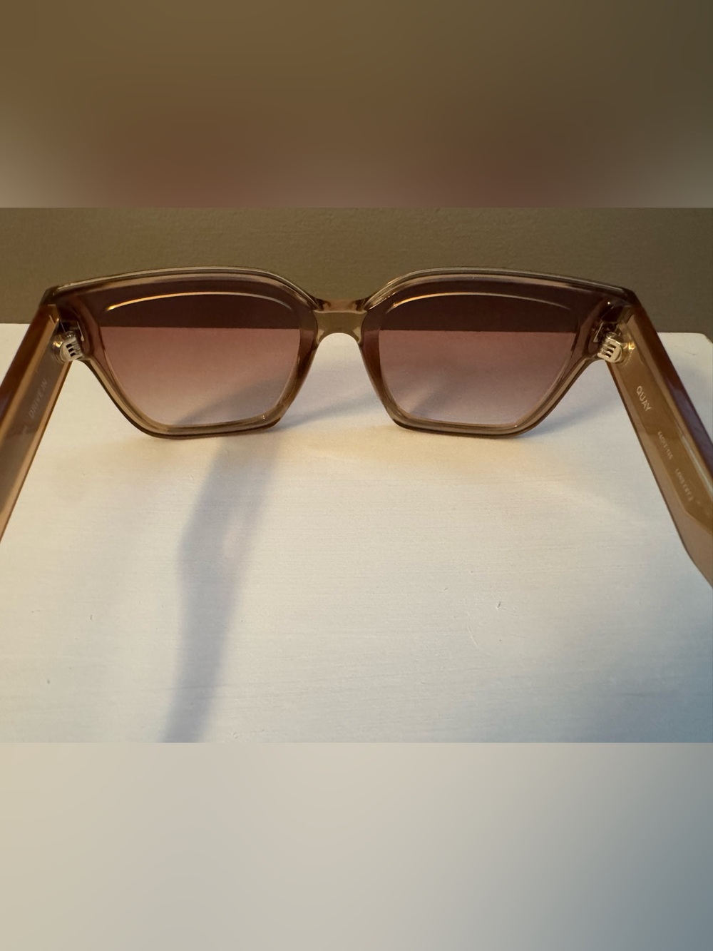 QUAY Drive In Square Sunglasses – Case Included - Picture 9 of 16